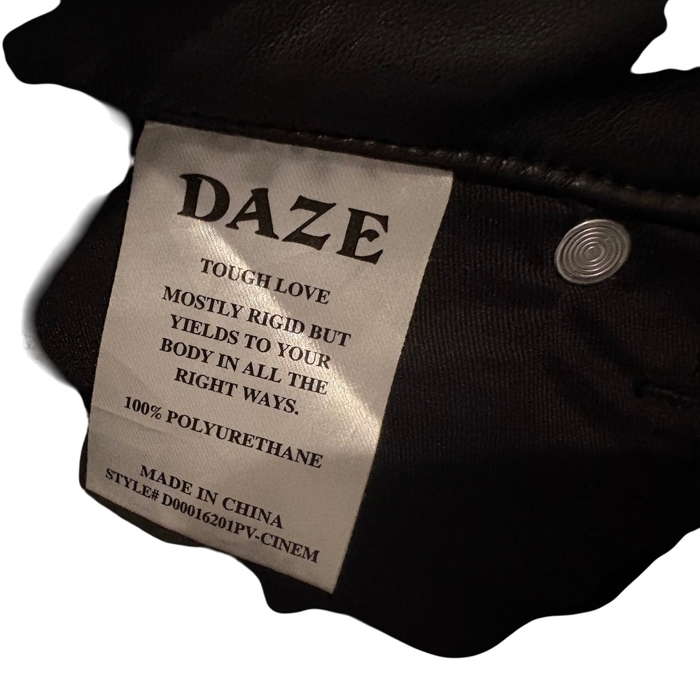 DAZE Black Faux Leather Pants Sz 27 High Waist Straight Leg‎ Trouser Glam Grunge - Picture 5 of 5